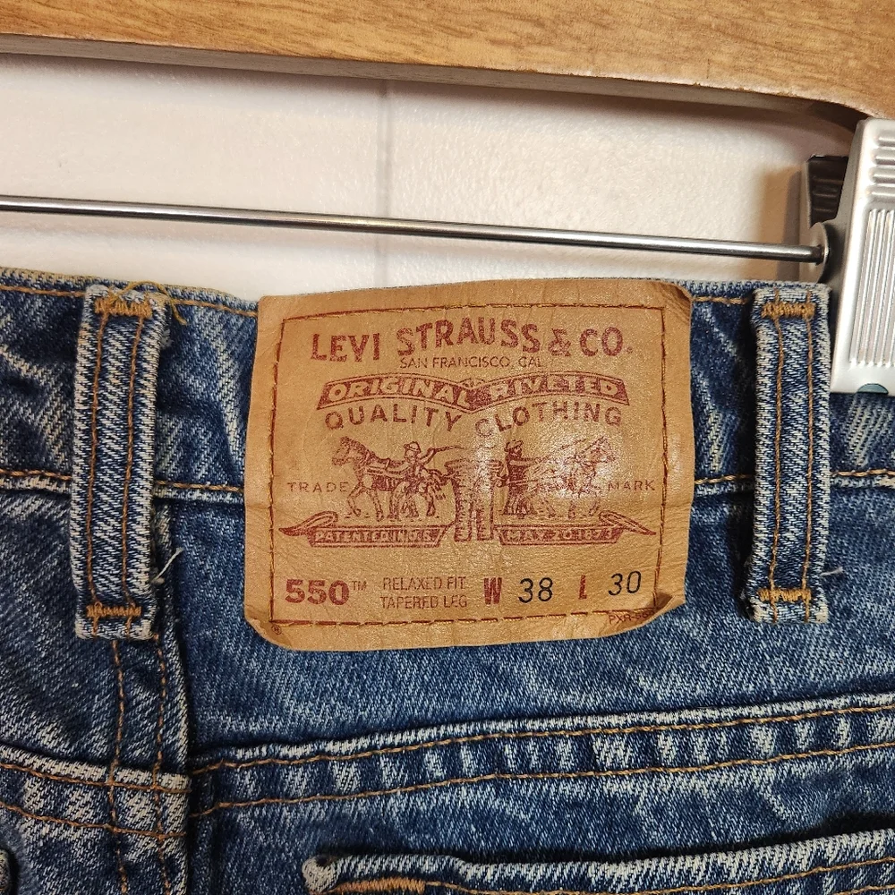 Vintage 90s Levis 550 Light Wash Relaxed Fit Tapered Leg Jeans Plus Size 38 16 - Picture 7 of 12